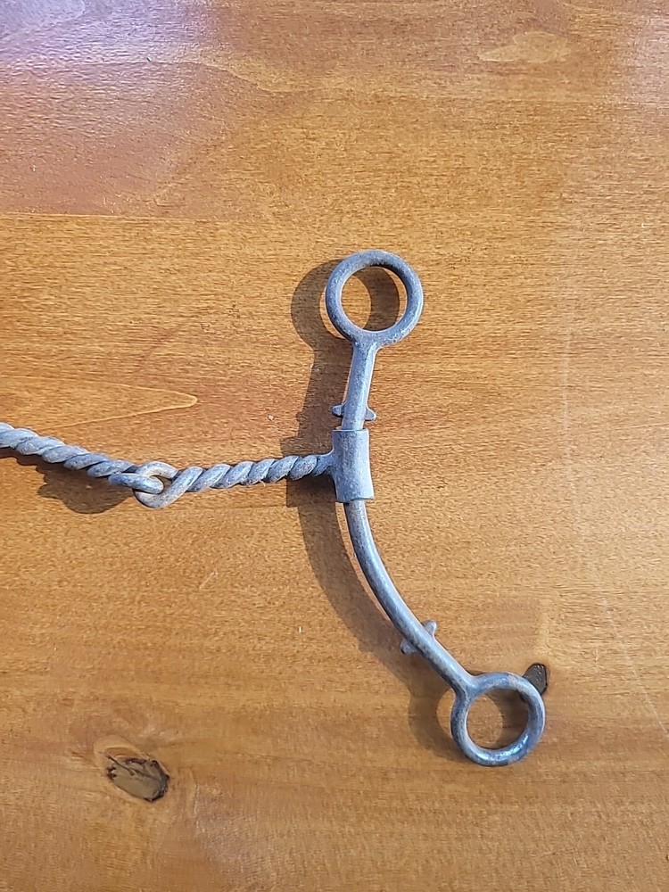 Dutton Twisted Snaffle Lifter Bit W Stops Used