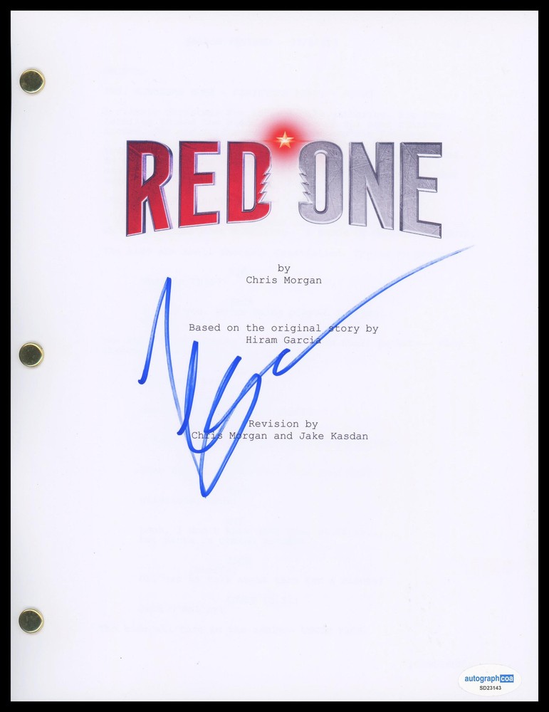Kiernan Shipka "Red One" AUTOGRAPH Signed 'Gryla' Full Script Screenplay ACOA
