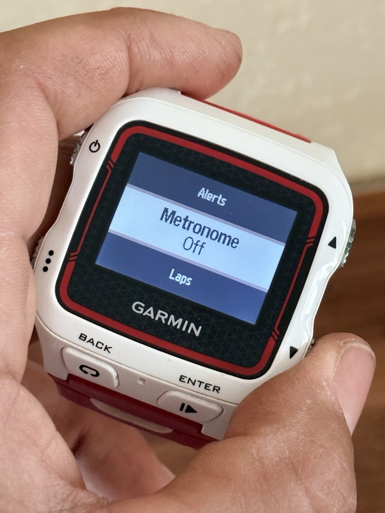 Garmin Forerunner 920XT GPS Running Watch Smartwatch Charging Cable Needs Band