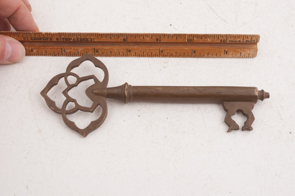 Solid Brass Skeleton Key Decor (H5R) 6.5" Wall Hanging Decoration Joint Stash