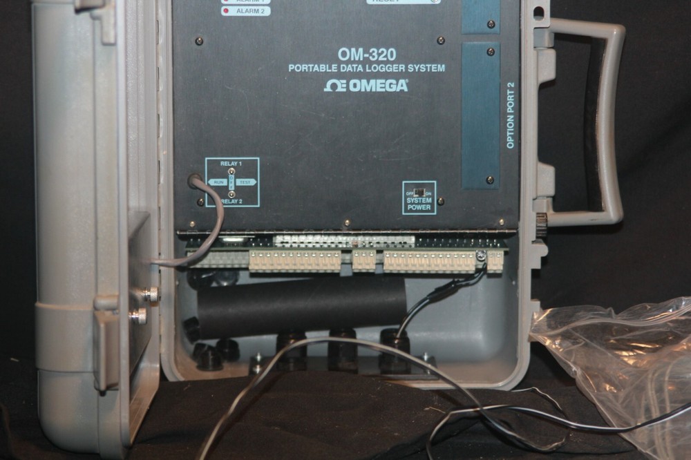 Omega Engineering OM-320 Portable Data Logger System