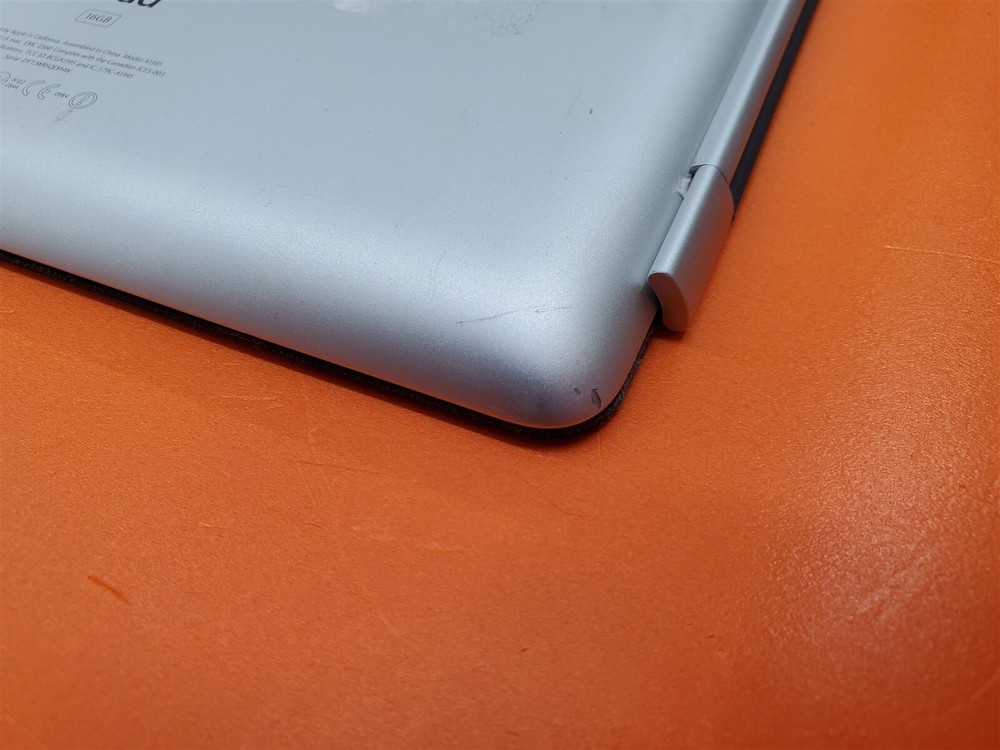 ⭐️⭐️⭐️⭐️⭐️ iPad2 A1395 16GB Black and Silver Tablet Tested and Working