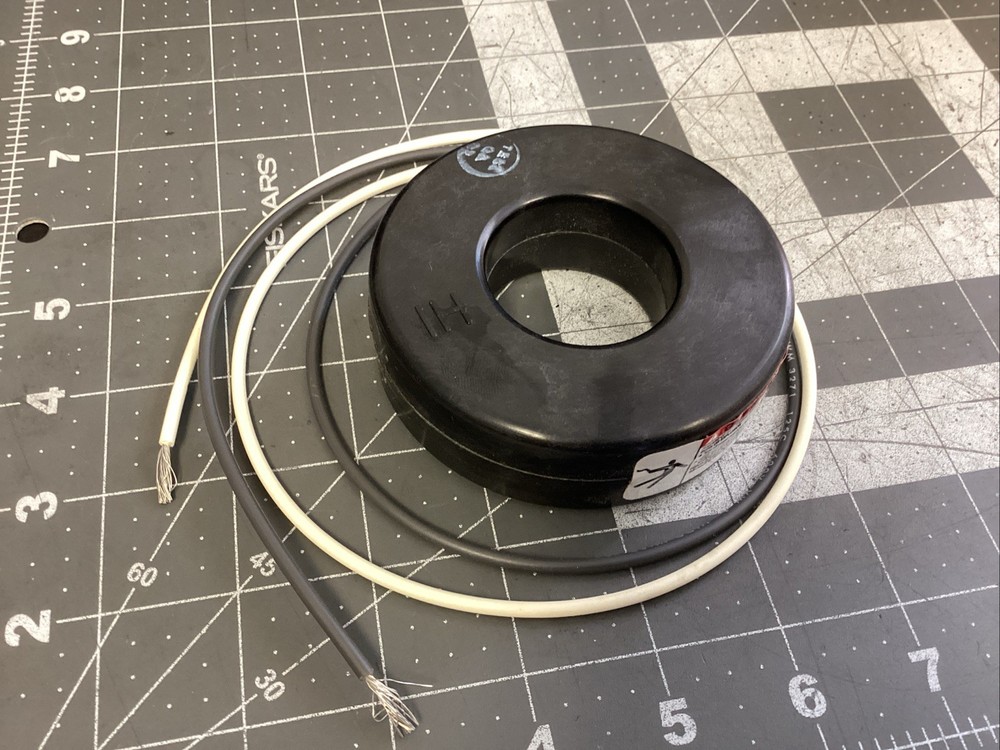 Square D 5NR-251 Current Transformer (LPW63O)