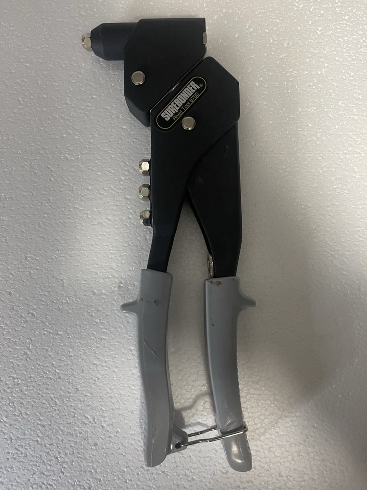 Surebonder 8700 Rivet & Pop Rivet Tools & Multiple Different Rivet Sizes In Case