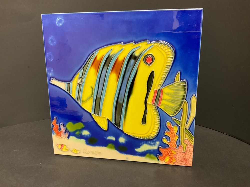Tropical Yellow Fish & Deep Blue 8x8 in. Ceramic Tile with Backing & Stand