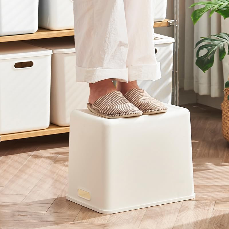 4 Pack Large Plastic Laundry Basket/Hamper with Lids and Handle，White Storage Bi