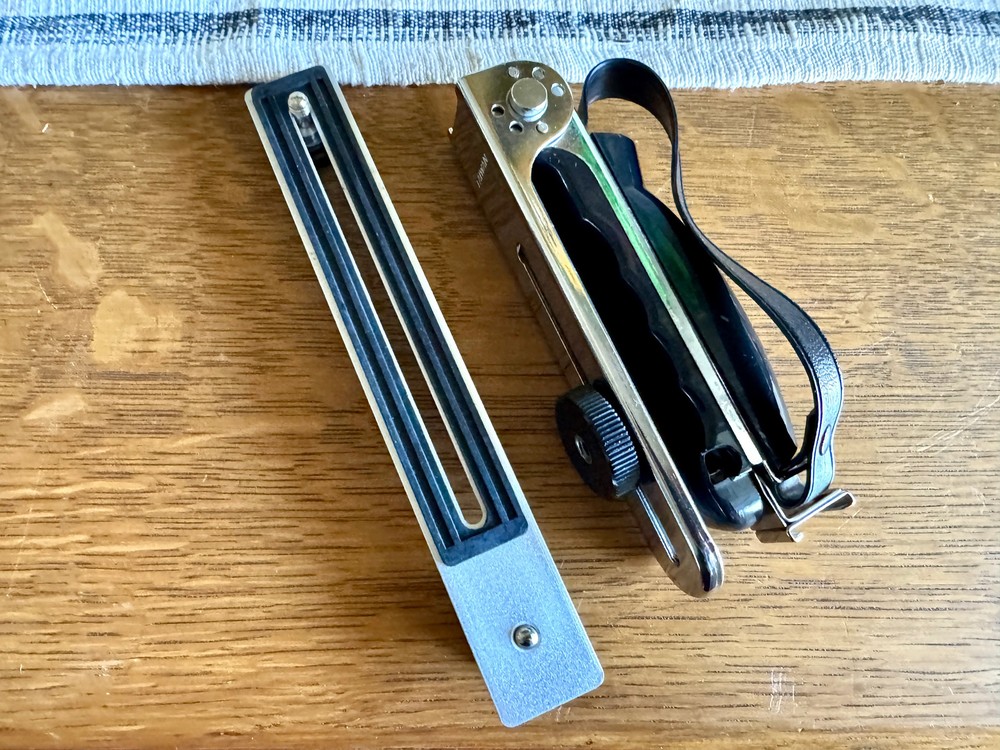 Vtg Flash L Bracket For Camera Foldable/Adjustable Compact Bracket ~ 35MM Hand