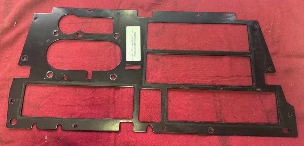 2023 INTERNATIONAL DASH MOUNTING PLATE 3765136