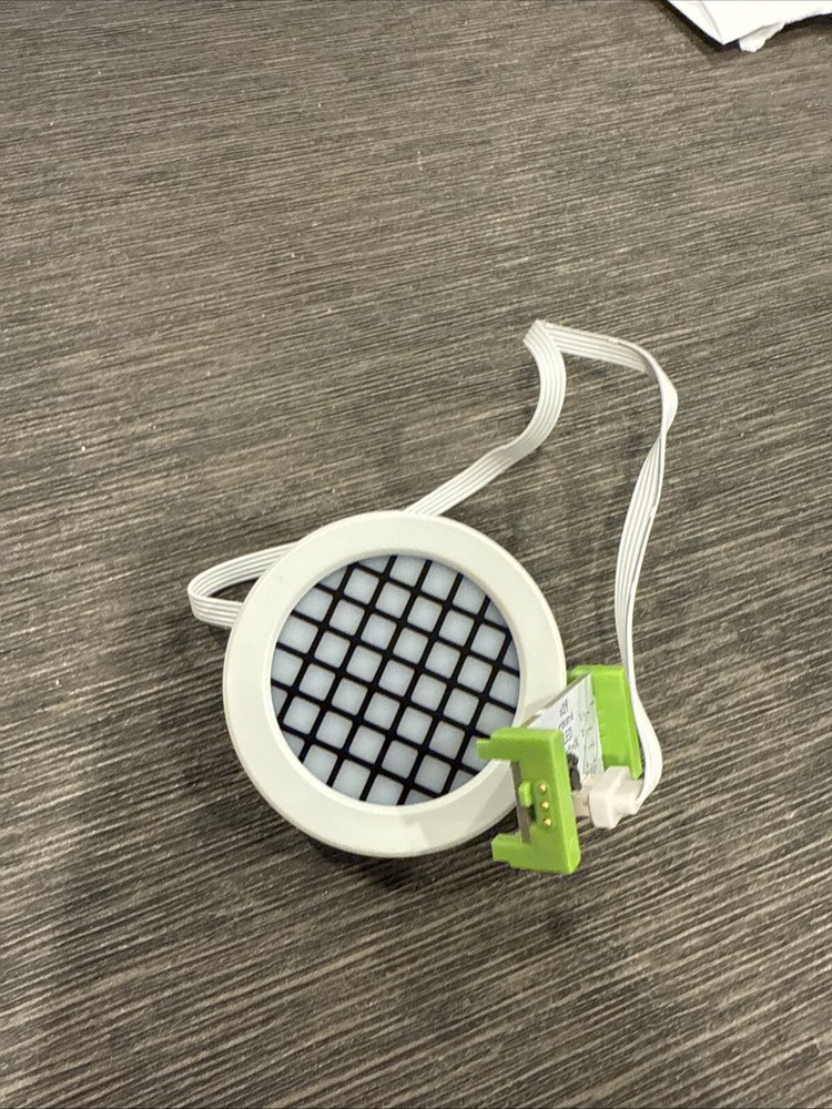 1 NEW LITTLEBITS ELECTRONICS o29 round LED matrix