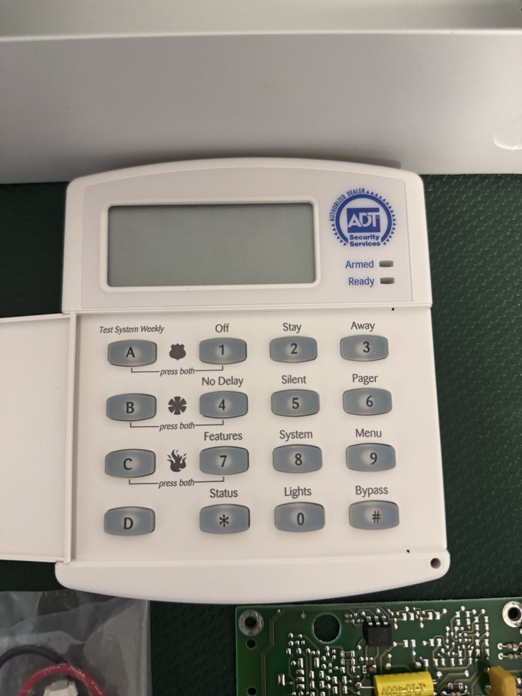 ADT Interlogix 60-806-95R Concord Express Control Panel Circuit Board Box-READ!