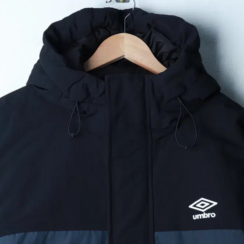 Umbro Big Size Reversible Padded Jacket - 2XL, Unisex