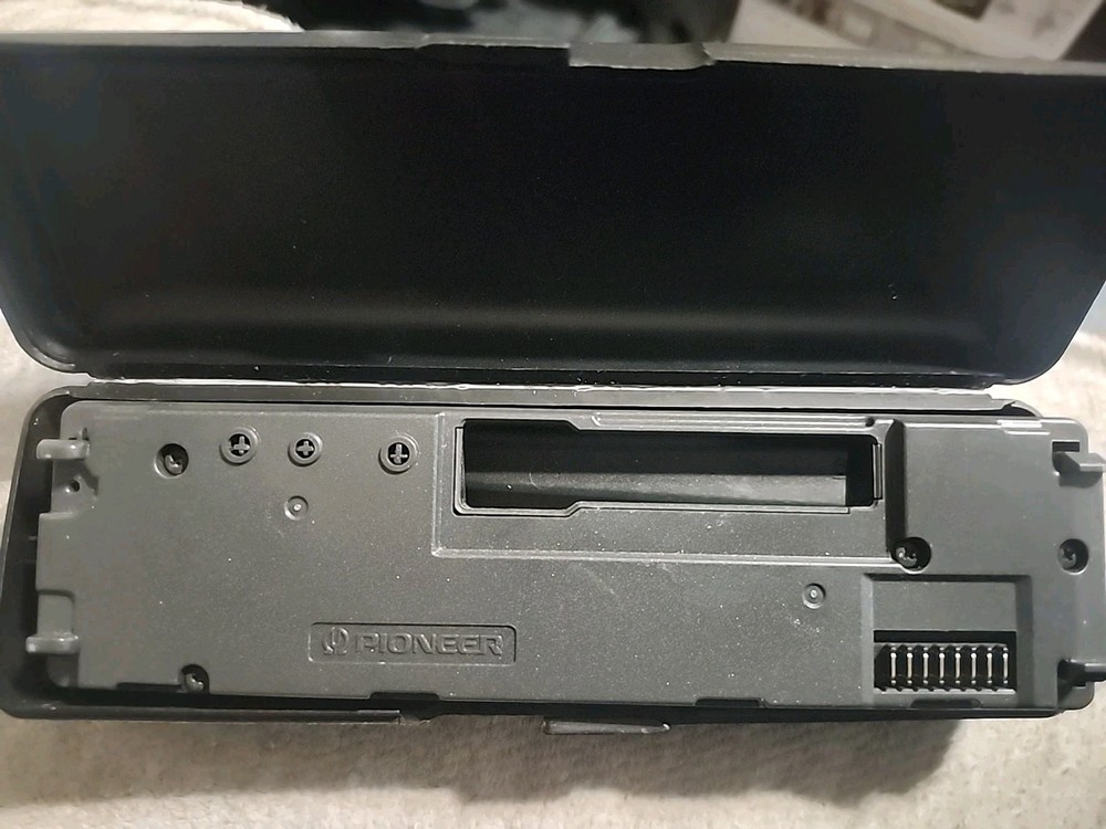 Pioneer KEH-1100 Faceplate