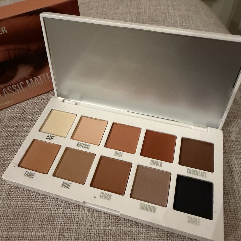 Kylie Cosmetics Classic Matte Eyeshadow Palette new boxed