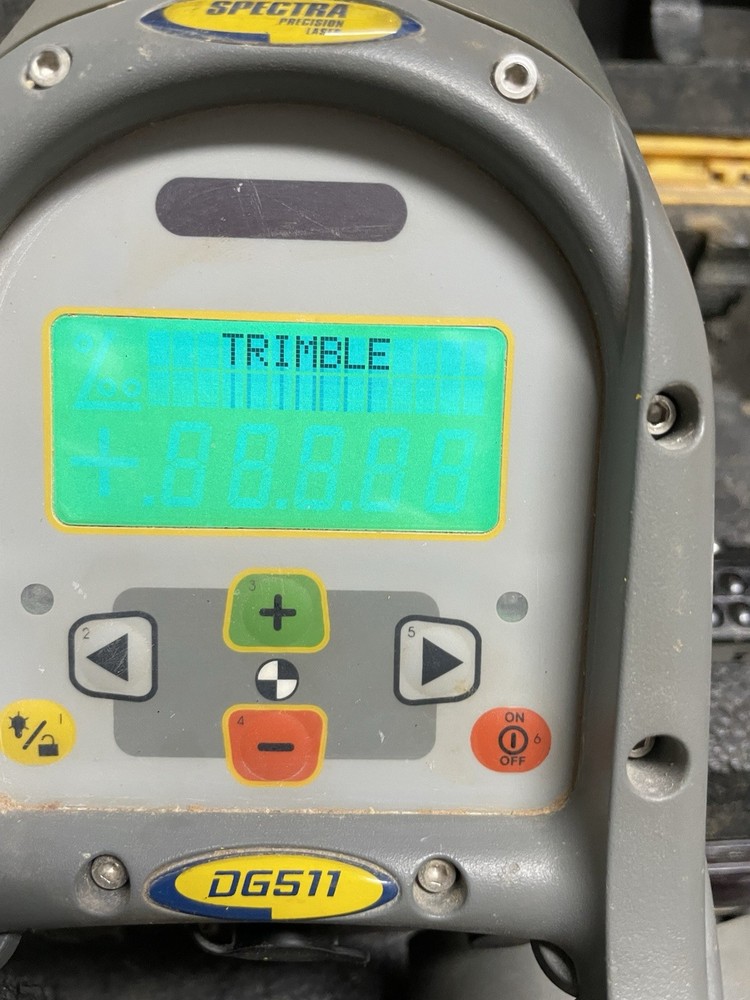 Trimble Spectra DG511 Pipe Laser Complete Setup, RC501, Extra Battery, Charger