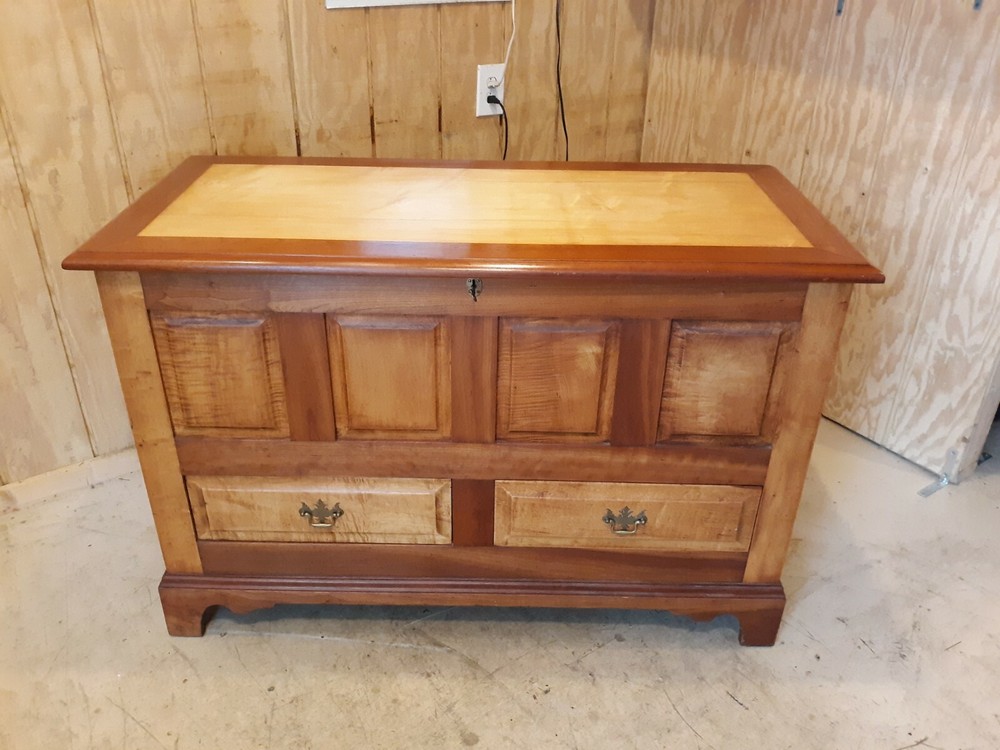 Signed Stickley Solid Maple Blanket Chest Some Tiger Grain