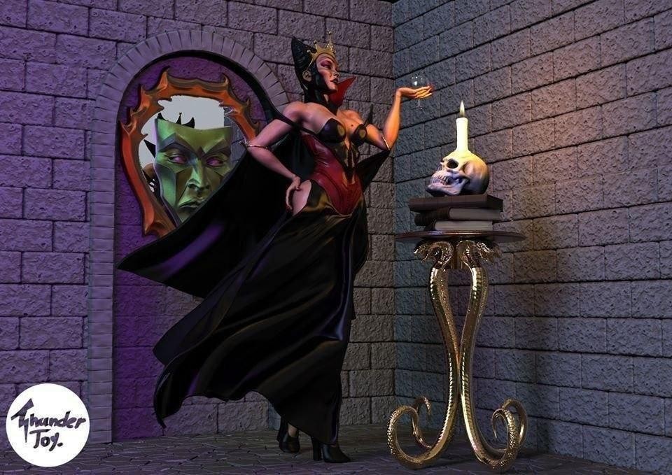 Evil Queen Sculpture Statue Model Kit  Unpainted/Unassembled