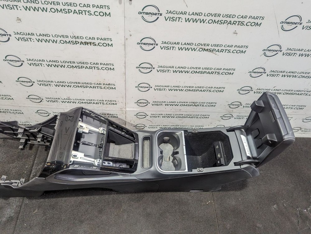 JAGUAR I-PACE X590 CENTRE CONSOLE WITH ARMREST