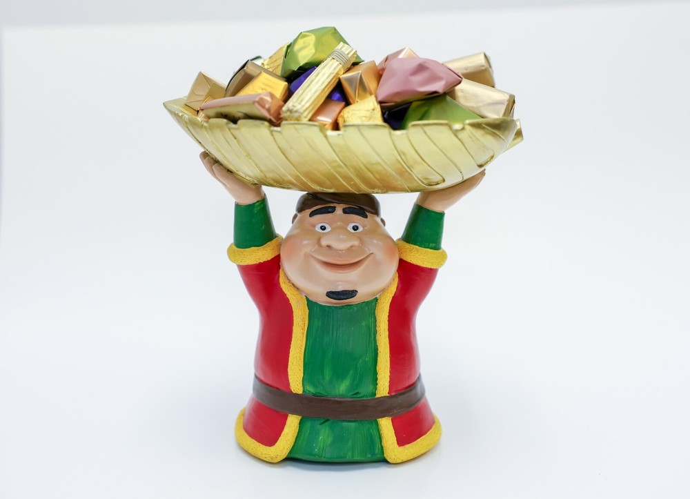 MBC Fananees Ramadan Fat Character Holding Leaf Ceramic Tray فنانيس رمضان