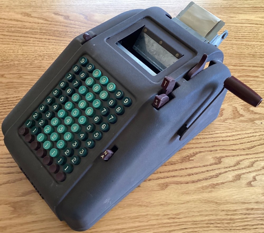 Smith & Corona Hand Crank Adding Machine, Vintage model