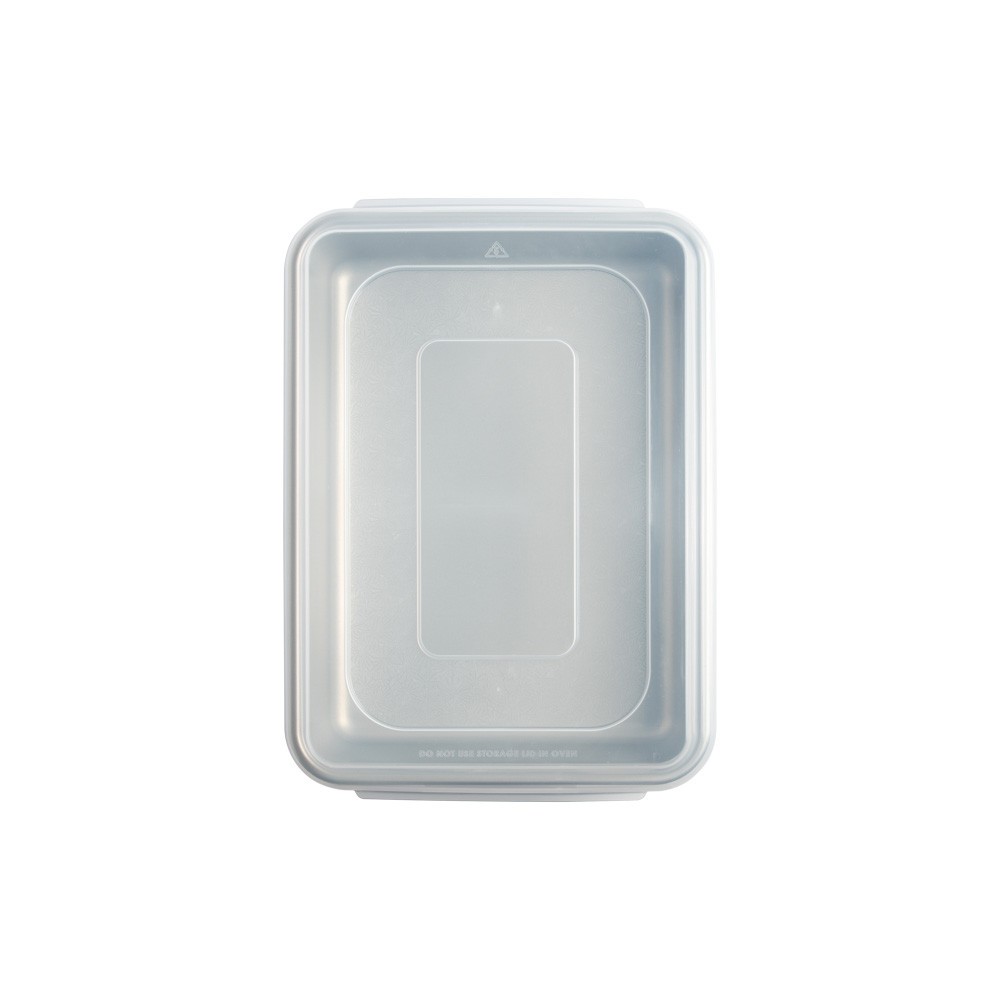 Nordic Ware Brilliant 9" x 13" Rectangular Cake Pan with Lid