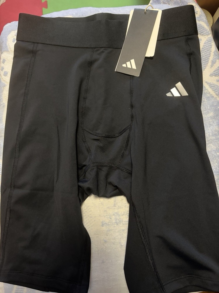 adidas SHRT TIGHT Compression Shorts Medium Lightweight Athletic Training HP0618