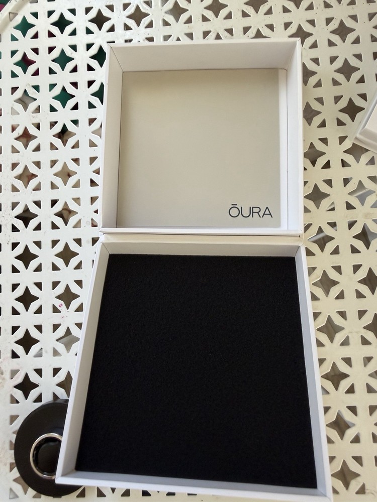 Oura Ring Gen3 Heritage Silver Size 6 w/ Charging Base & Box