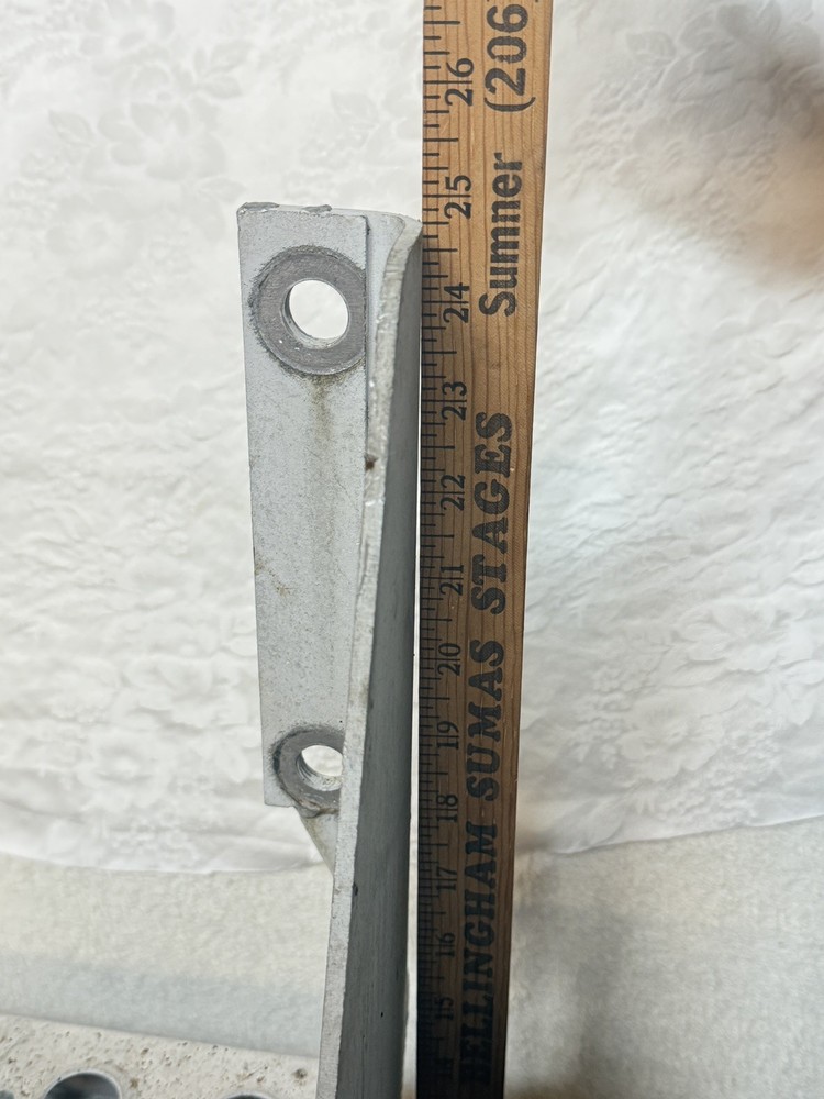 2013 Kenworth T680 13" Frame Step