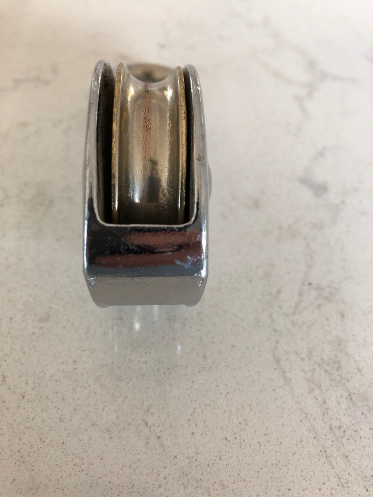 LARGE SINGLE SOLID EYE PULLEY 4”X2”1” Made In Taiwan