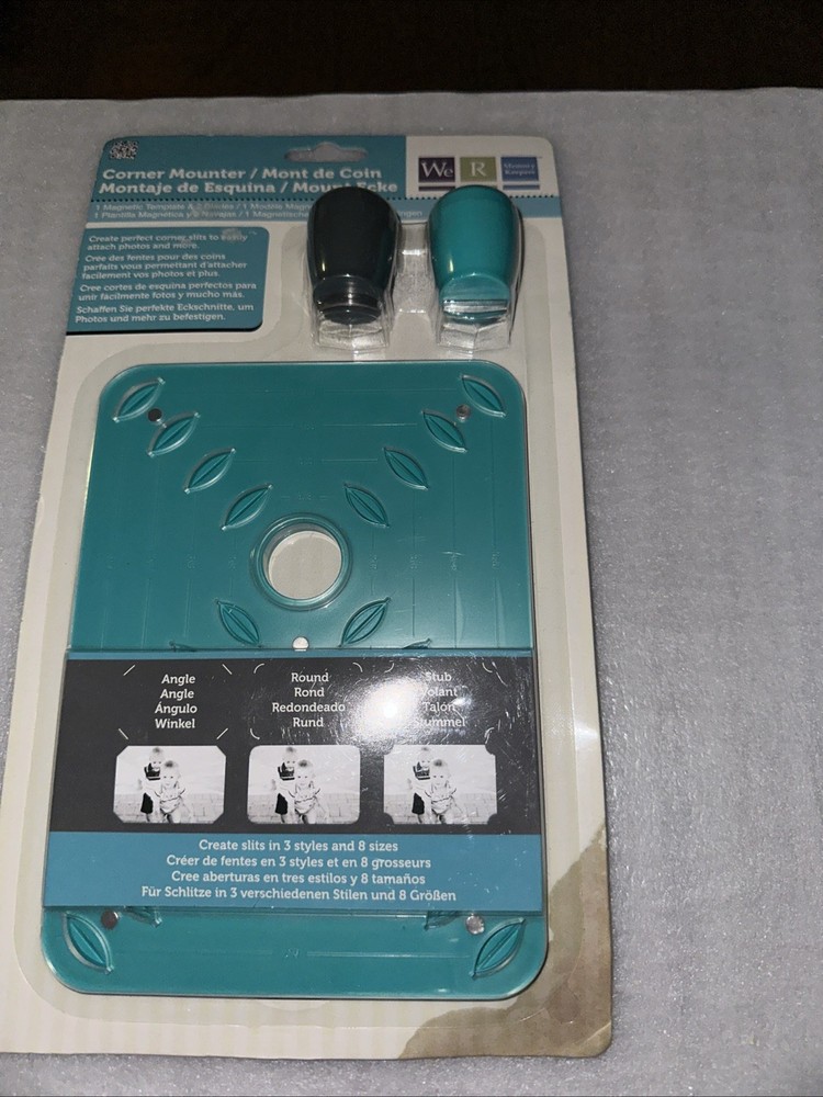 We R Memory Keepers Corner Mounter 71279-4 - New