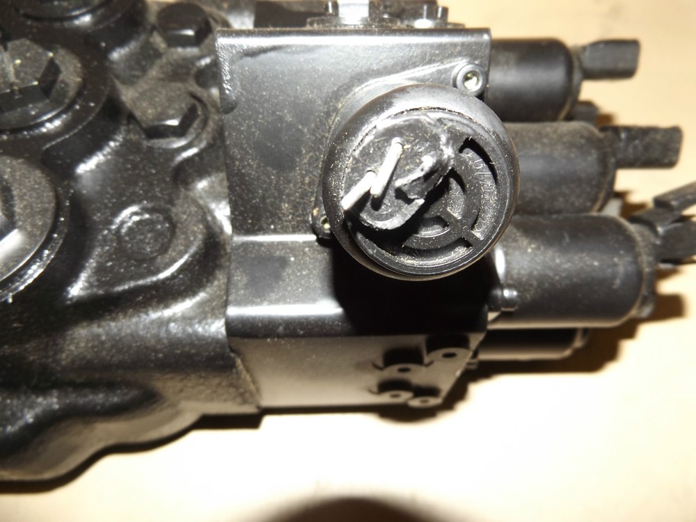 VOLVO VALVE 17286966