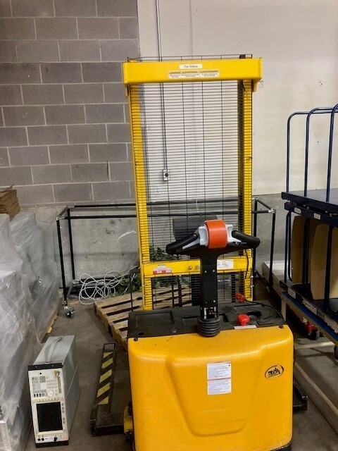 VESTIL - ADJUST POWERED LIFT STACKER 62" RAISED