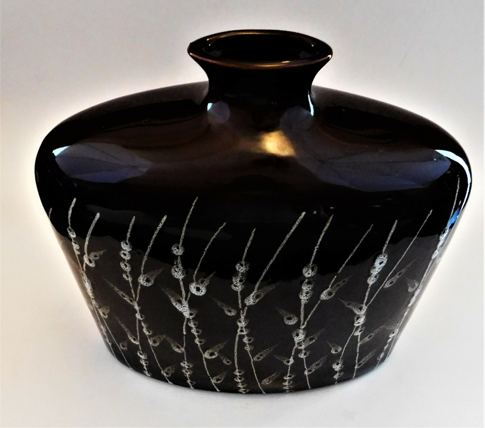 Vase Ceramic Large Brown White Grass Leaf Pattern Bottle Shape Unmarked