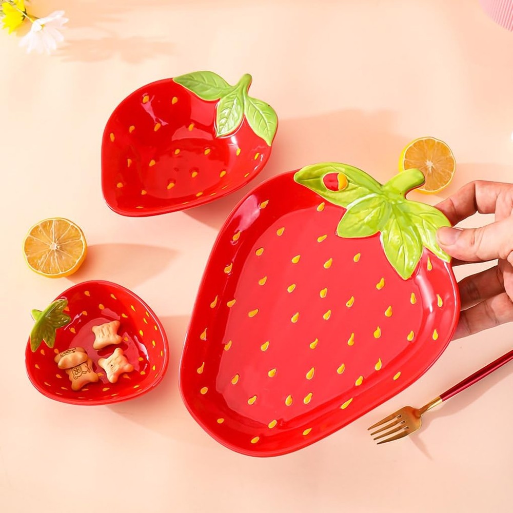Creative Fruit Shaped Ceramic Dinner and Dessert Plate - Strawberry - 1 PCS