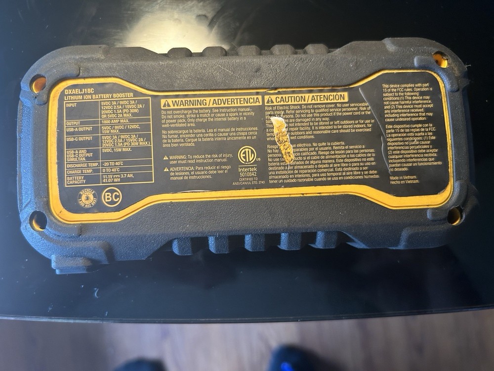 DEWALT 1800 Amp Jump Starter