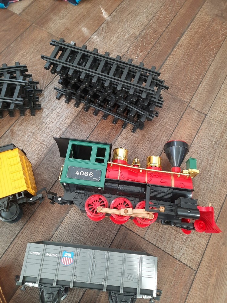Ez-tech G Scale Remote Control Batt Operated Train Set Grand Canyon Exp Untested