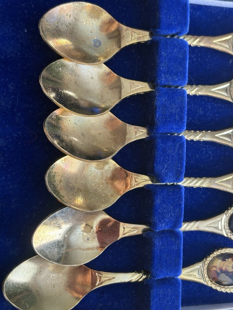 2 Sets, 12 Total Royal Family Spoons, Boxed
