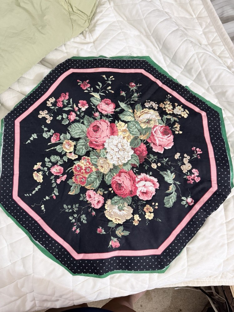 Handmade - Sewing - Square Table Topper 23in Across