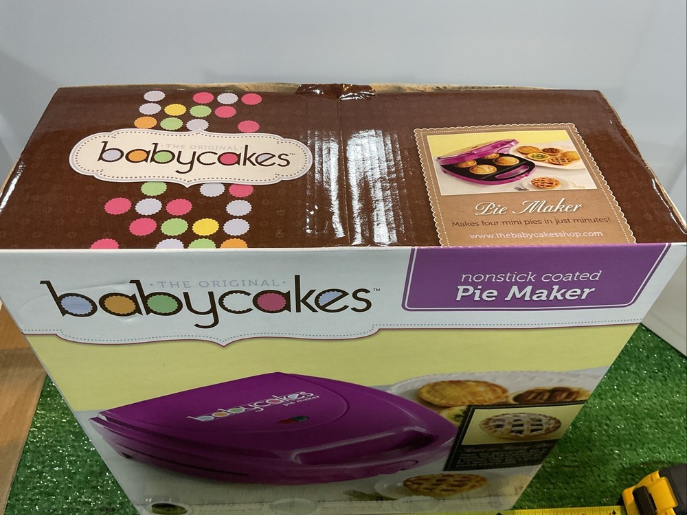 NIB The Original BabyCakes Pie Maker (Nonstick) Include Cut Tool, Rack, Recipes