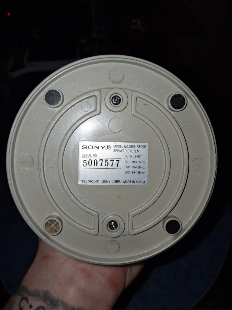 Sony SRS-RF90R Speaker Tested Works Great Needs Power Supply