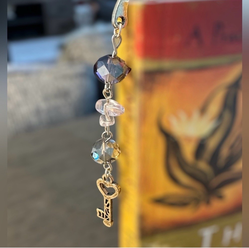 Silver Heart Key Beaded Bookmark