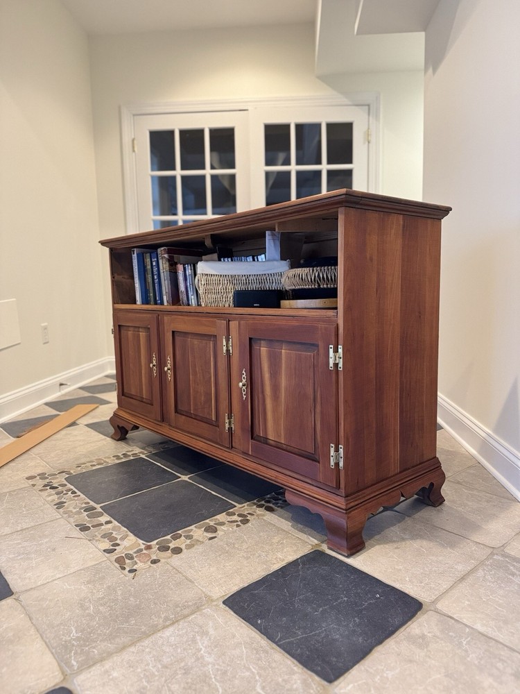 CHERRY WOOD BUFFET/SIDEBOARD