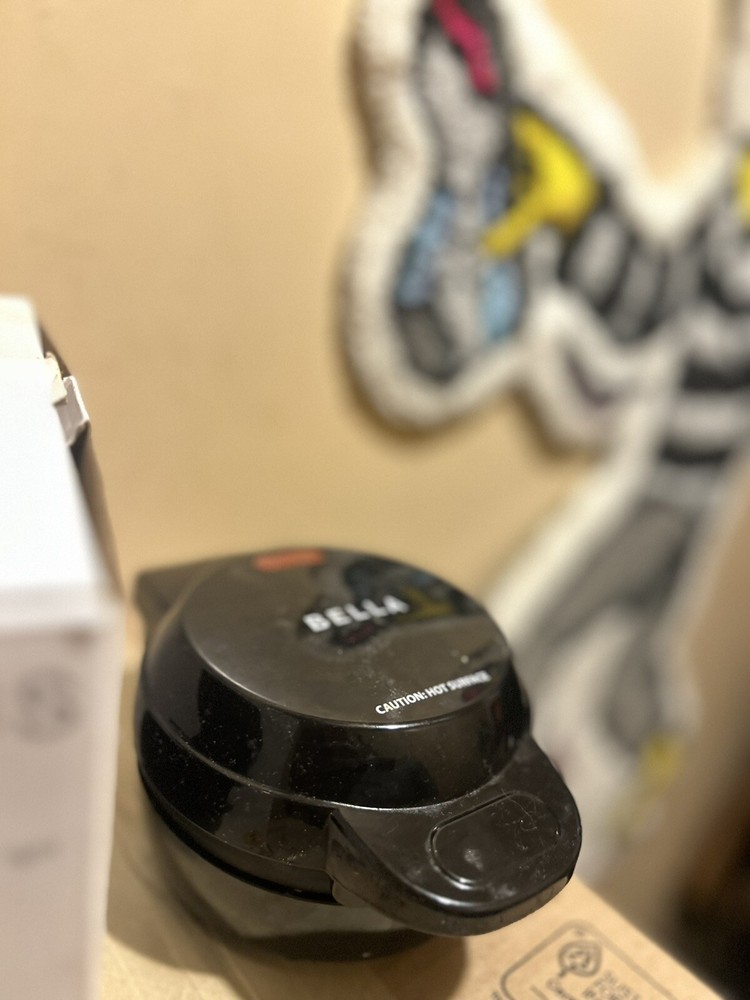Bella Basics Mini Waffle Maker