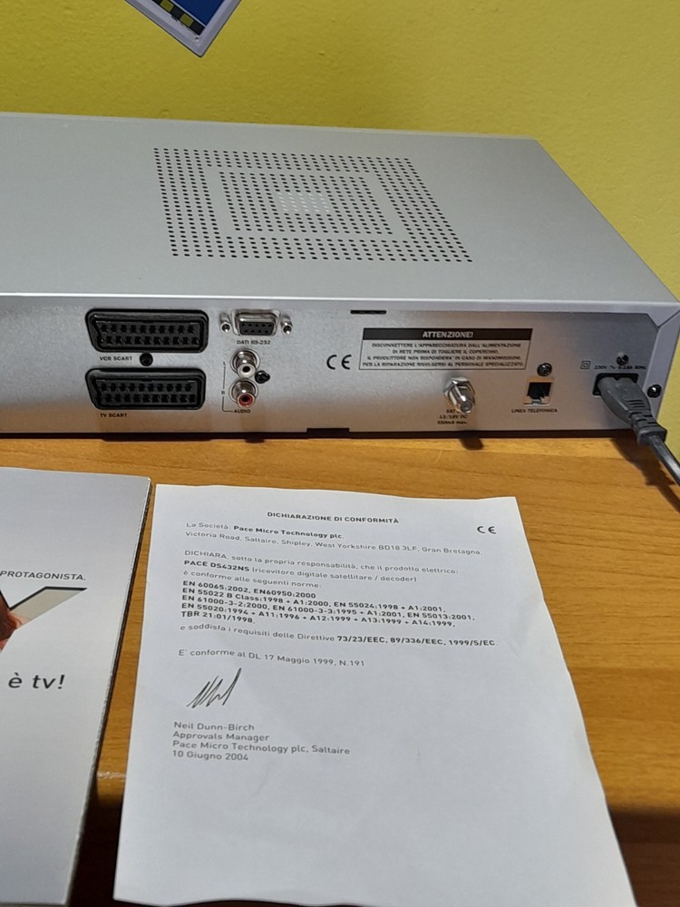 SKY DIGITAL DECODER MODEL DS432NS