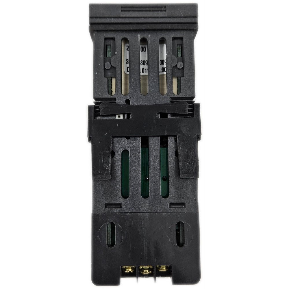Partlow P6102 Digital Temperature Controller 1/16 DIN Universal