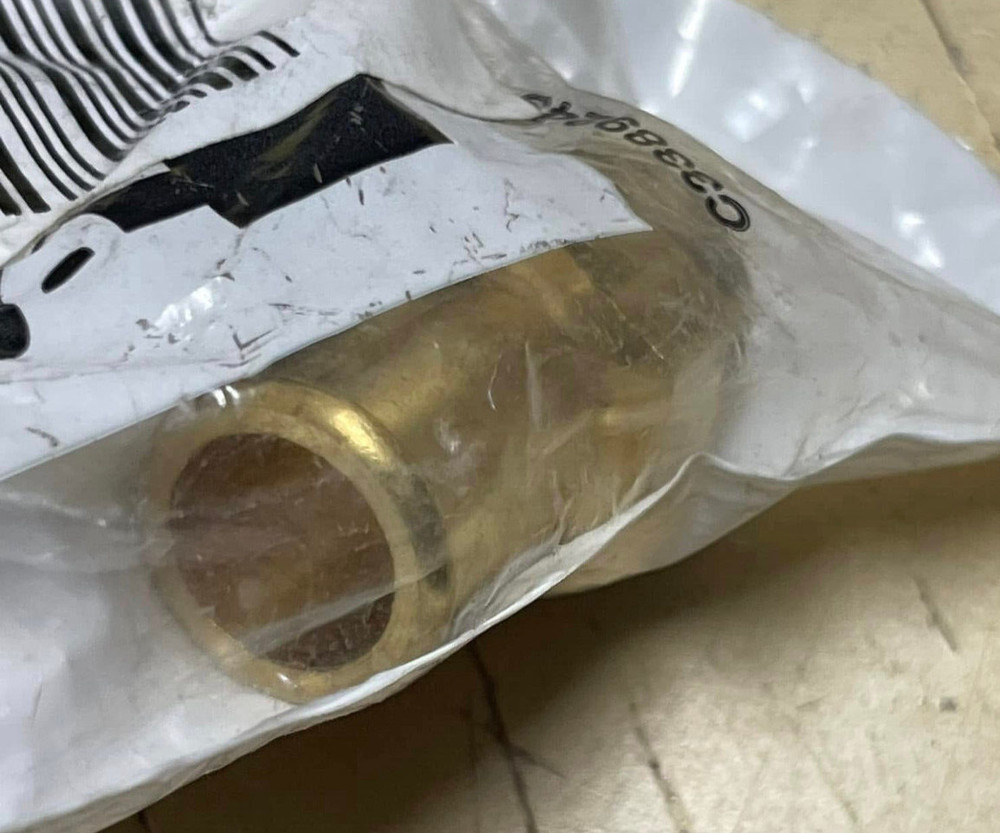 NEW Cummins 5253025 Plain Hose Coupling