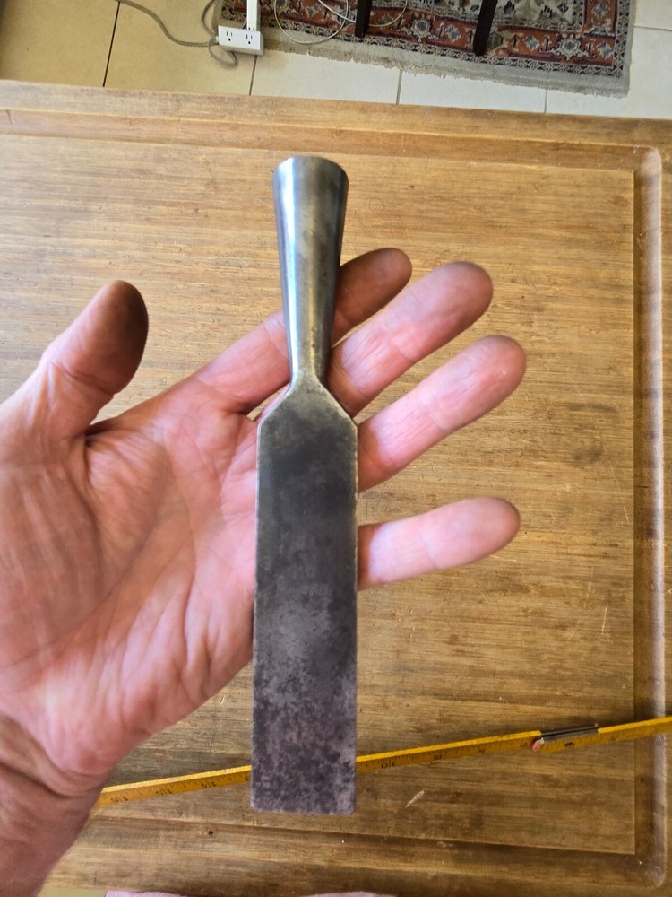 Vintage Crescent Tool Co - Chisel 1 1/4" Iron *For restoration*