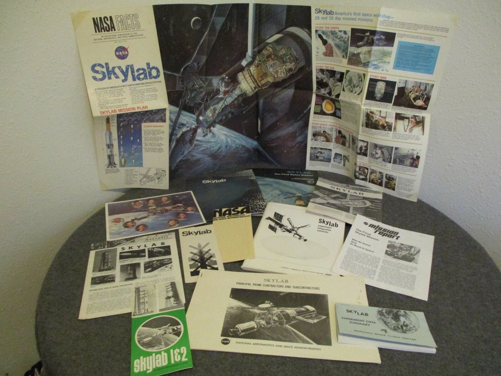 NASA APOLLO/SKYLAB MSFC DATA & EXPERIMENT SUMMARY CONTRACTORS BOOKS FOLD OUTS ++