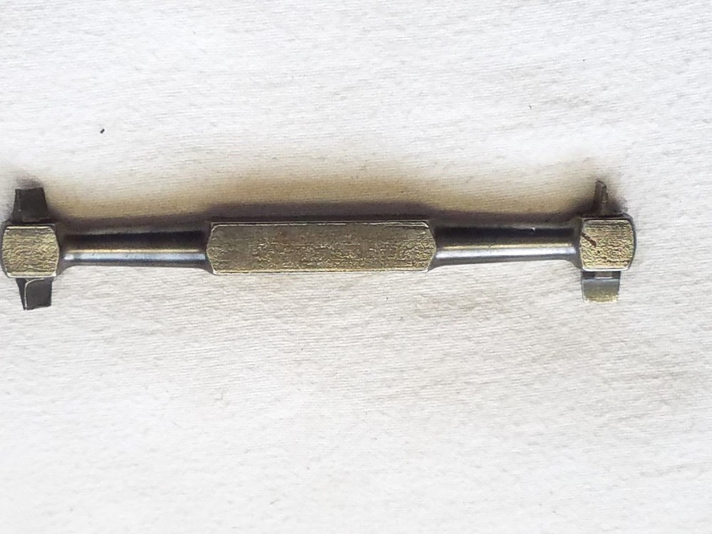 MILLER FALLS 4 WAY OFFSET FLATHEAD SCREWDRIVER TOOL NO. 199