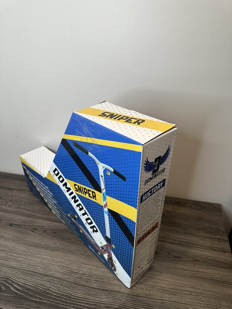 Dominator Scooters / Sniper Model / Expert/ Chrome Fork/ Black / Kick Scooter