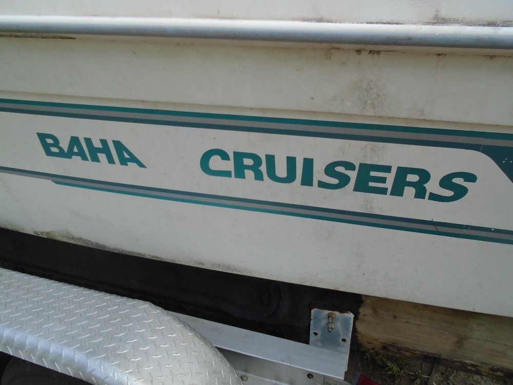 Baja 225 Weekender Walk-Thru Front Boat Windshield, This single piece only